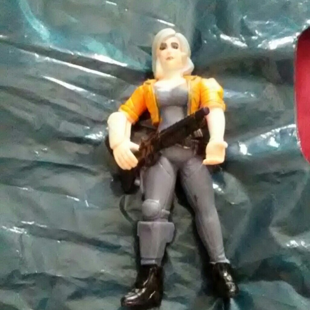 Toy - Picture 2 of 3